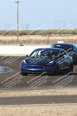 media/Nov-08-2025-Speed Ventures (Sat) [[1c7a6332f5]]/TC B/Session 3 (Turn 1)/
